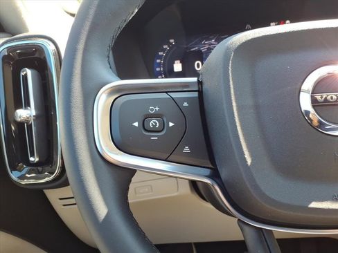 New 2026 Volvo XC40 B5 Plus w/ Protection Package Premier image 23