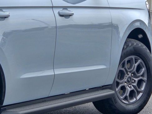 Certified 2025 Ford Expedition Active AWD/4WD image 15