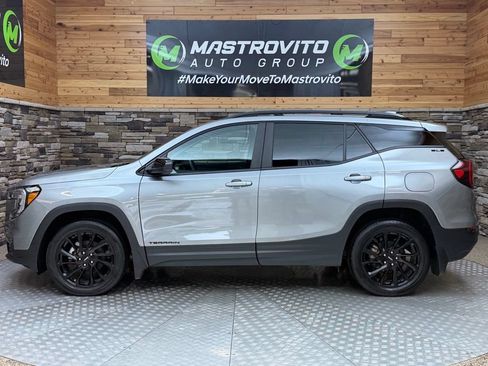 Used 2023 GMC Terrain SLE w/ Driver Convenience Package AWD/4WD image 23