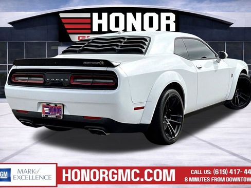 Used 2023 Dodge Challenger R/T Scat Pack image 5