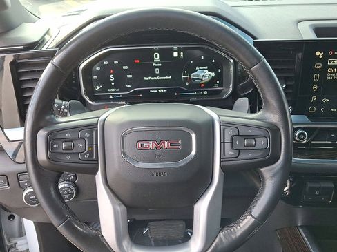 Used 2022 GMC Sierra 1500 Elevation w/ Elevation Premium Package image 11