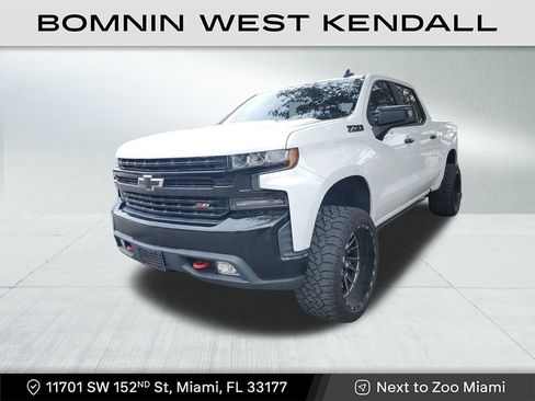 Used 2020 Chevrolet Silverado 1500 LT Trail Boss image 3
