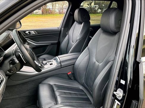 Used 2021 BMW X5 xDrive45e w/ Premium Package image 9