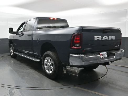 Used 2025 RAM 2500 Big Horn AWD/4WD image 11