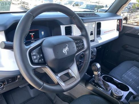 Certified 2025 Ford Bronco Heritage Edition AWD/4WD image 17