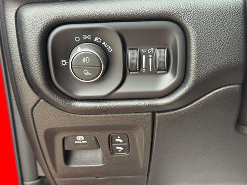 Used 2019 RAM 1500 Sport w/ Level 2 Equipment Group AWD/4WD image 23