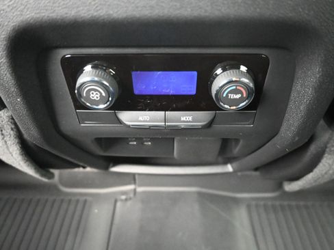 New 2026 Chevrolet Traverse LT FWD image 23