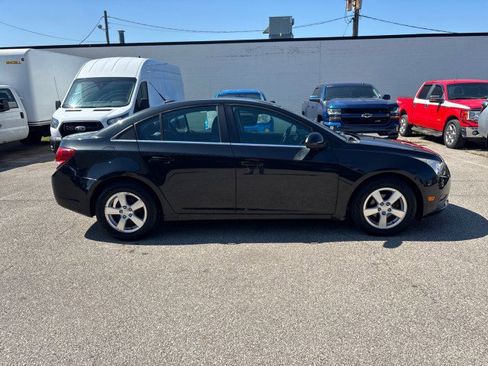 Used 2013 Chevrolet Cruze LT w/ Technology Package image 4