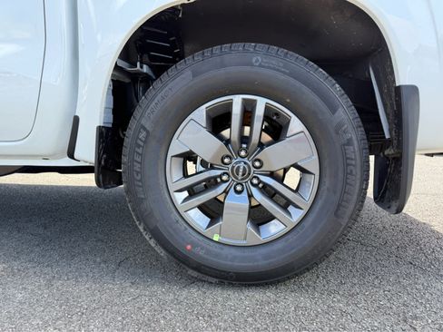 New 2026 Nissan Frontier SV RWD image 5