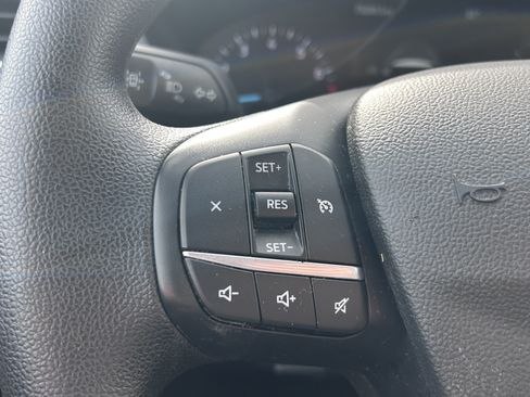 Used 2020 Ford Escape SE image 19