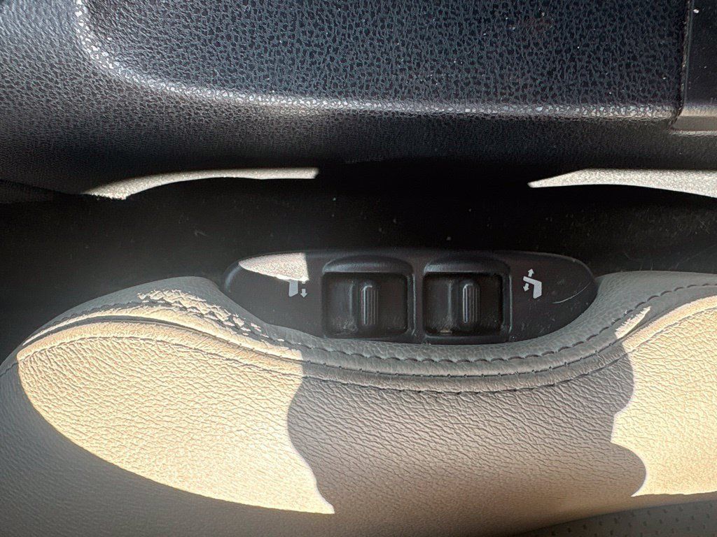 Used 2013 Nissan 370Z Touring w/ Sport Pkg RWD image 41