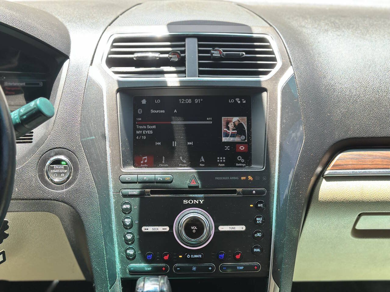 Used 2017 Ford Explorer Limited w/ Equipment Group 301A FWD image 17