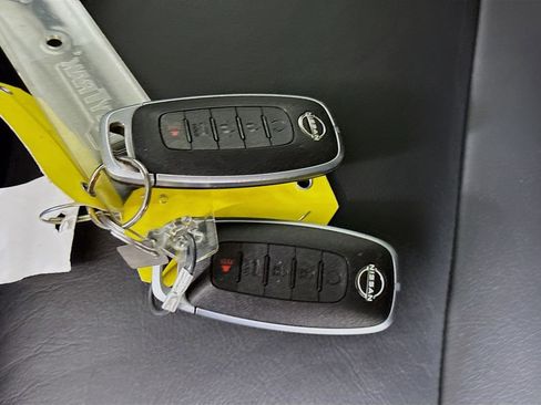 Certified 2023 Nissan Rogue SL w/ SL Premium Package image 37