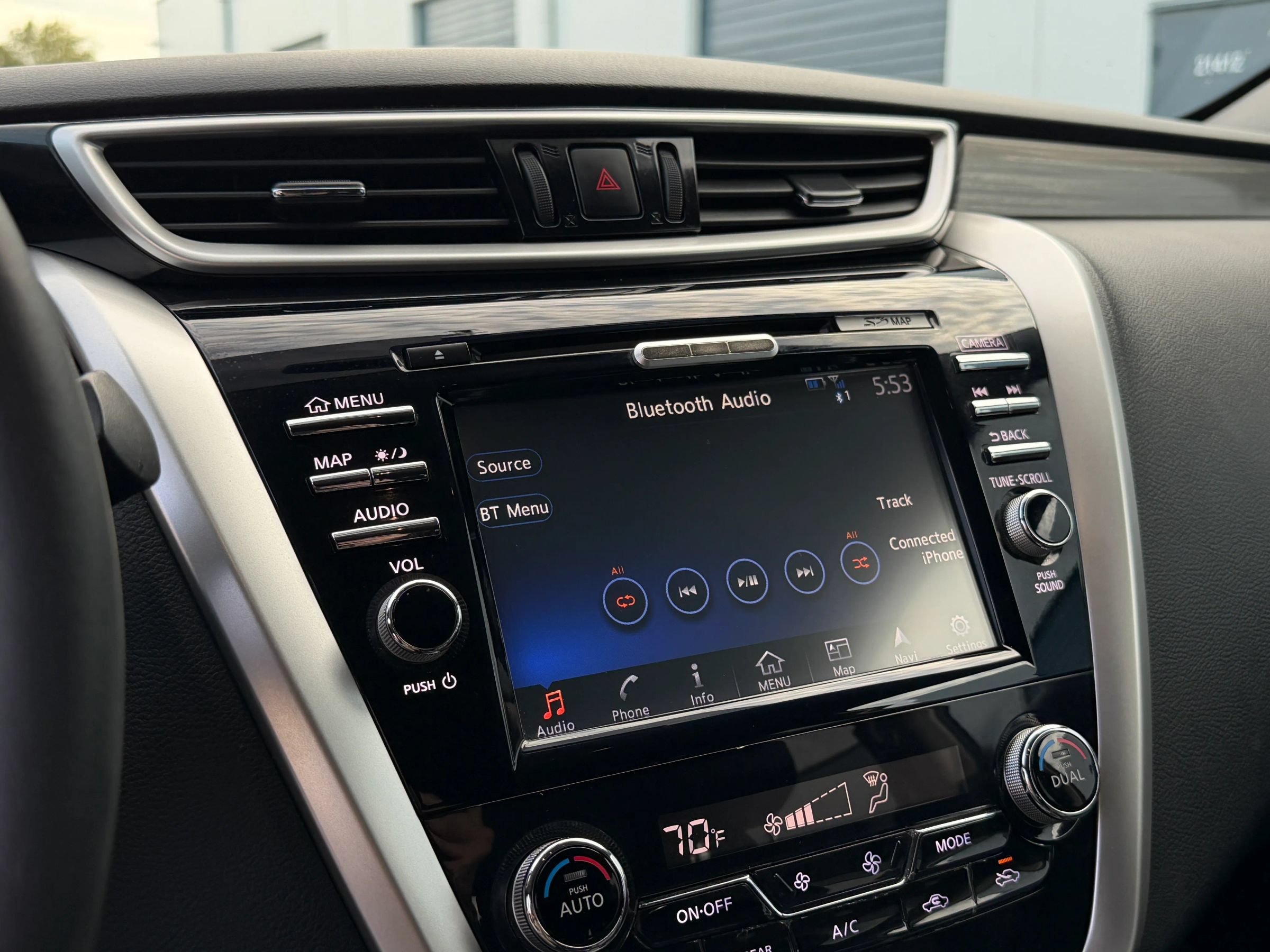 Used 2015 Nissan Murano SL w/ SL Technology Package AWD/4WD image 16