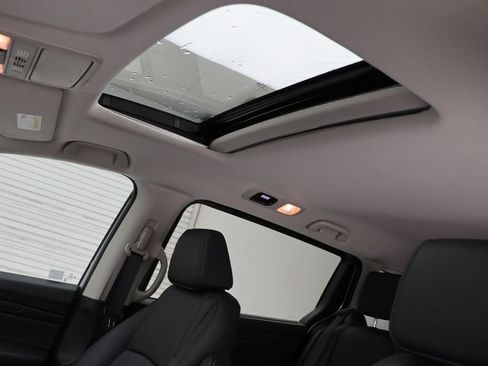 Used 2025 Honda Odyssey EX-L image 17