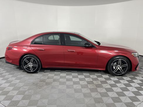 Used 2025 Mercedes-Benz E 350 4MATIC Sedan image 14