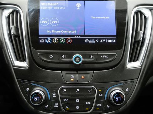 Used 2024 Chevrolet Malibu LT image 20