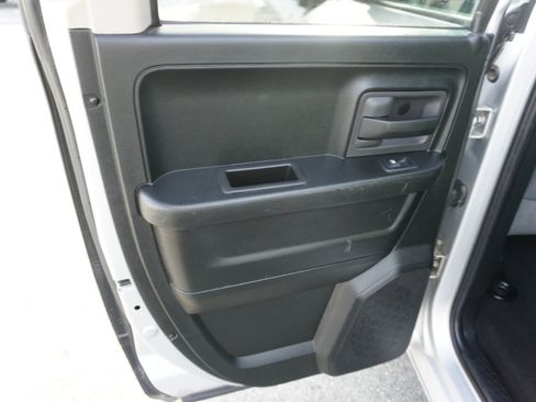 Used 2018 RAM 1500 Express image 11