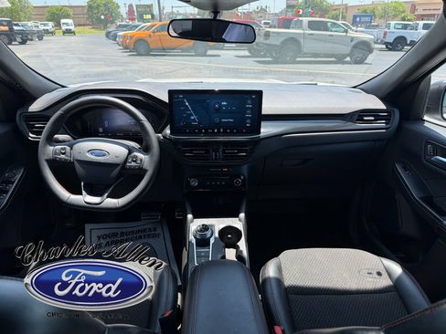 Used 2024 Ford Escape ST-Line w/ Tech Pack #1 FWD image 11