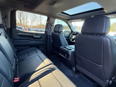 Used 2024 Chevrolet Silverado 1500 LT Trail Boss w/ LT Trail Boss Premium Package image 18