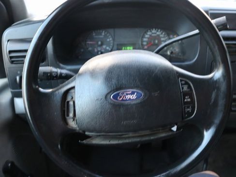 Used 2006 Ford F350 XL image 31