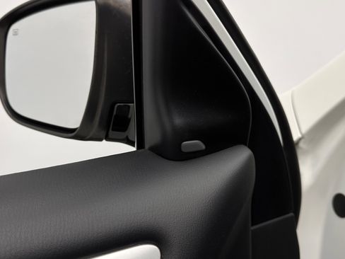 Used 2019 Nissan Pathfinder SL w/ Cargo Package image 14