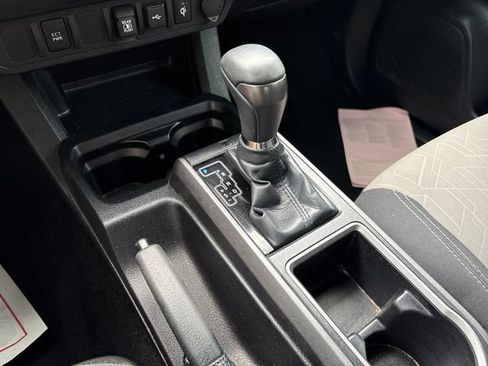 Used 2023 Toyota Tacoma TRD Off-Road AWD/4WD image 18