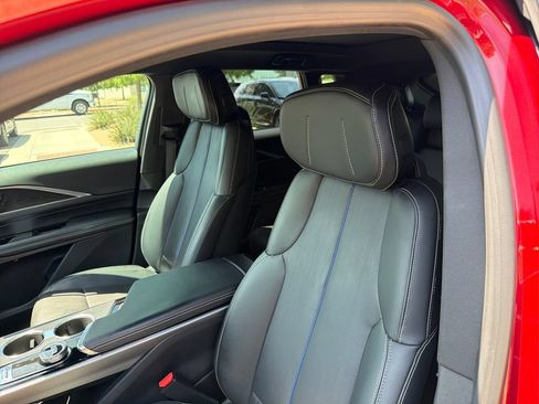 Used 2024 Cadillac Lyriq Sport w/ LPO, Floor Liner Package AWD/4WD image 19