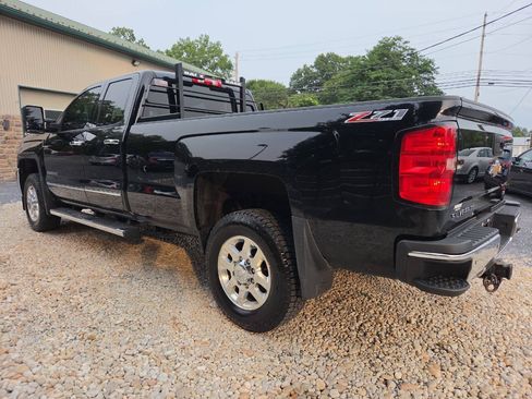Used 2015 Chevrolet Silverado 2500 LTZ w/ LTZ Plus Package AWD/4WD image 4
