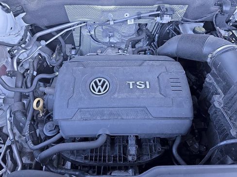 Used 2021 Volkswagen Atlas Cross Sport SE FWD image 42