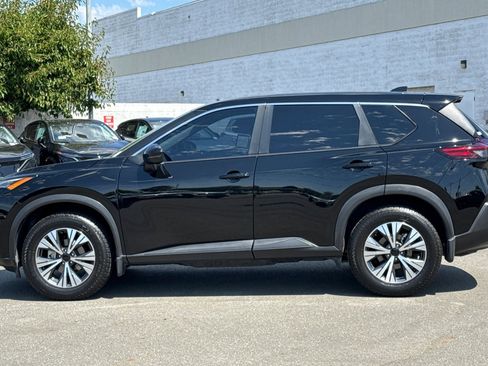 Certified 2022 Nissan Rogue SV image 7