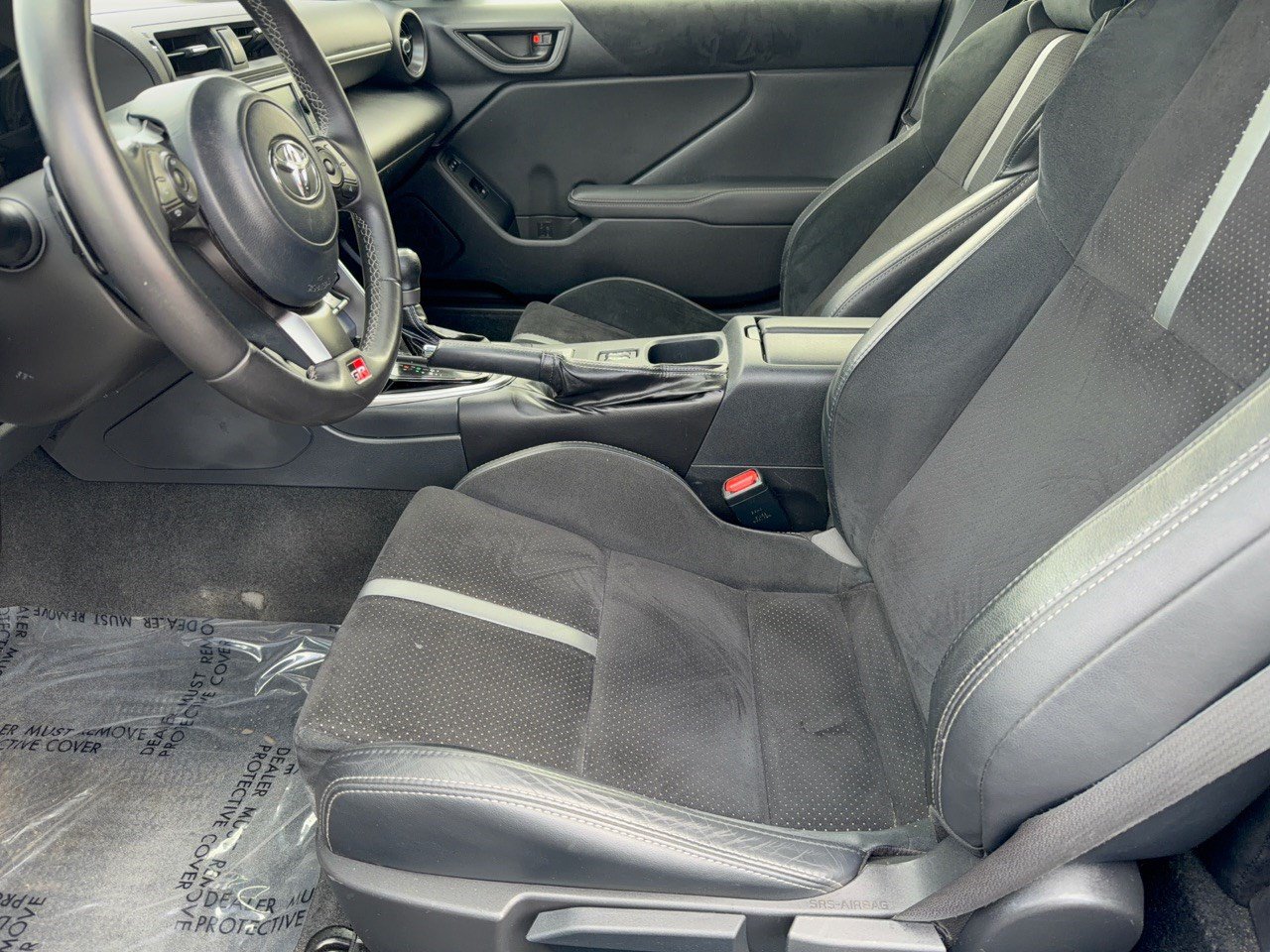 Used 2023 Toyota GR86 Premium w/ ALL Weather Mat Package (TMS) RWD image 5