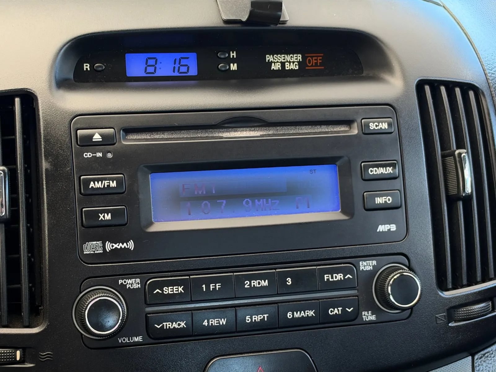Used 2008 Hyundai Elantra GLS FWD image 32