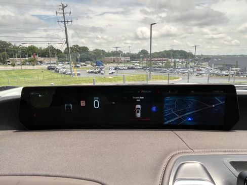Used 2025 Ford Expedition King Ranch AWD/4WD image 24