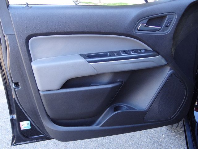 Used 2016 Chevrolet Colorado LT w/ LT Convenience Package RWD image 15