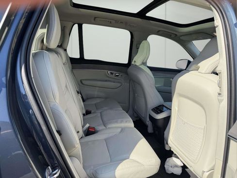 New 2026 Volvo XC90 B6 Ultra w/ Protection Package AWD/4WD image 12