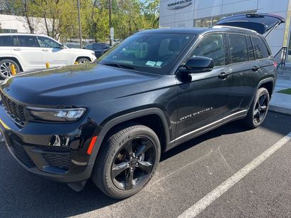 Used 2023 Jeep Grand Cherokee Altitude