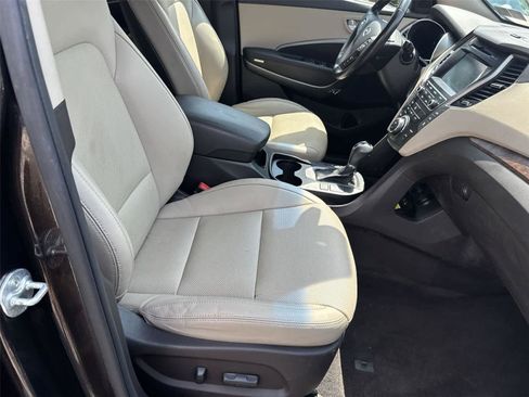 Used 2019 Hyundai Santa Fe XL SE w/ SE Premium Package 02 AWD/4WD image 16
