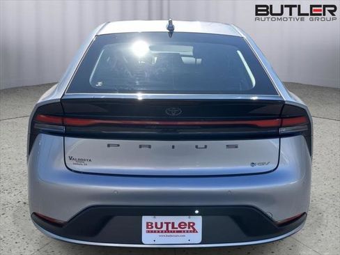 Certified 2025 Toyota Prius LE image 4