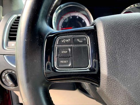 Used 2019 Dodge Grand Caravan SXT FWD image 23