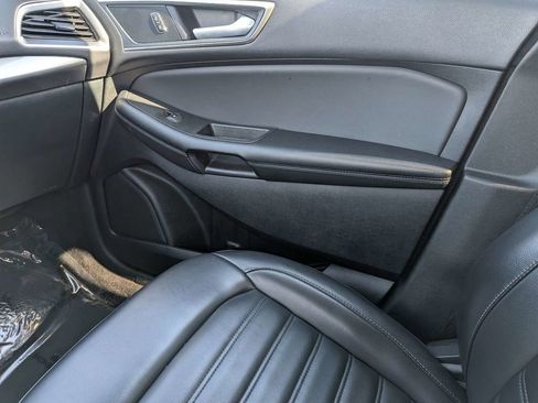 Used 2024 Ford Edge SEL image 16