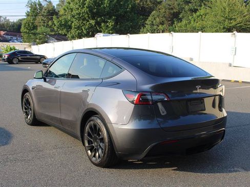 Used 2021 Tesla Model Y Long Range AWD/4WD image 5