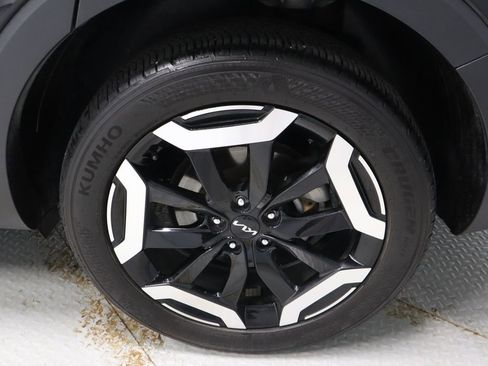 Used 2025 Kia Telluride S FWD image 17