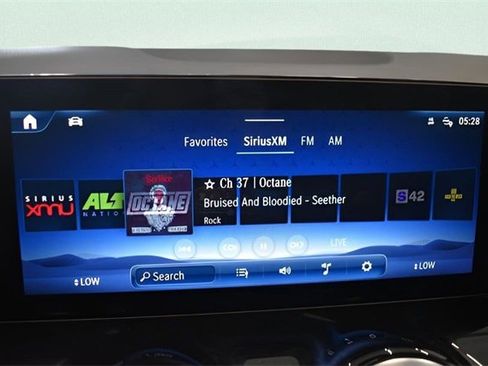 New 2025 Mercedes-Benz GLA 250 4MATIC image 12