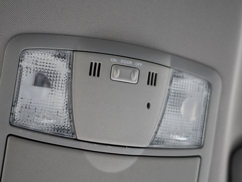 Used 2009 Nissan GT-R Premium image 93