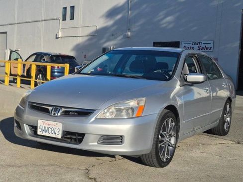 Used 2007 Honda Accord SE image 1