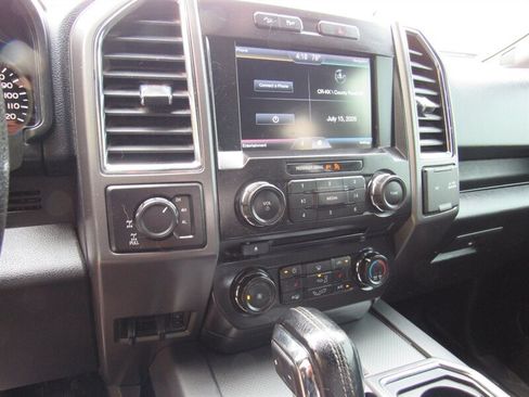 Used 2015 Ford F150 XLT w/ Equipment Group 302A Luxury AWD/4WD image 11