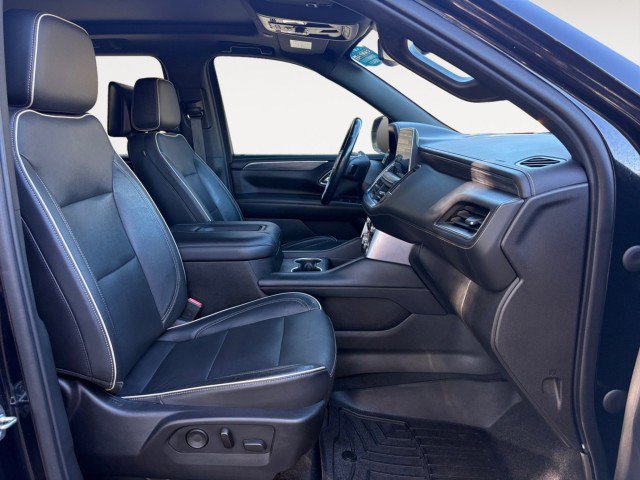 Used 2021 GMC Yukon XL SLT w/ SLT Luxury Plus Package AWD/4WD image 17