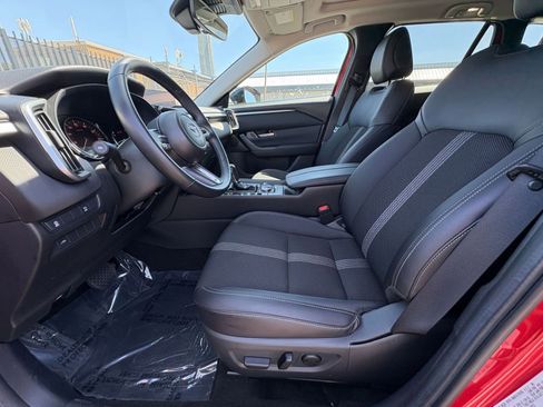 Used 2025 MAZDA CX-50 AWD 2.5 S w/ Premium Package image 29