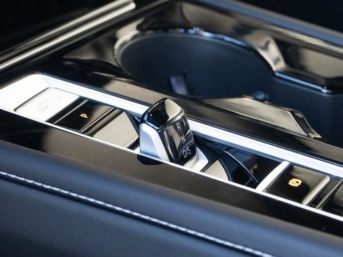 New 2025 Volkswagen Atlas Cross Sport SEL image 12